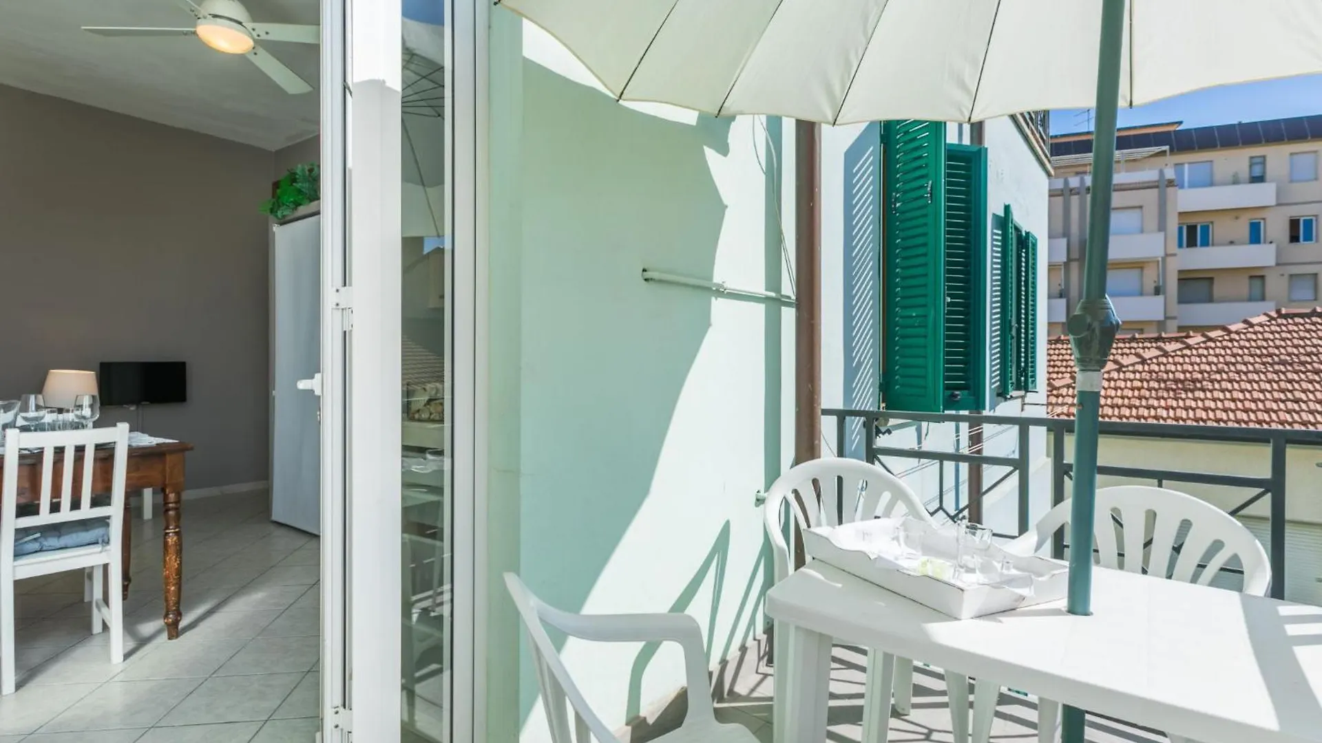 Apartment Maestrale By Interhome مارينا دي سيسينا 0*,